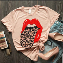 Load image into Gallery viewer, C&#39;e La Ve LEOPARD RED LIPS TEE
